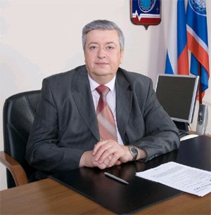   Ը